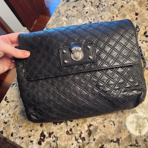 Marc Jacobs black leather with silver tone hardware hanging purse - Picture 3 of 13